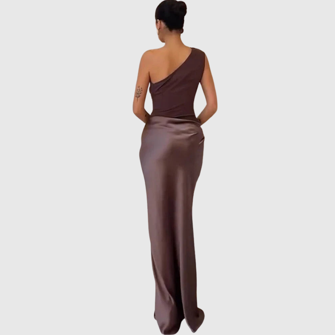 Aleida | Maxikleid mit einem Schulterträger aus Satin