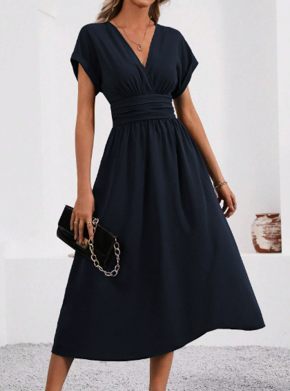 Lucyndra | Midikleid mit V-Ausschnitt und Faltenbund