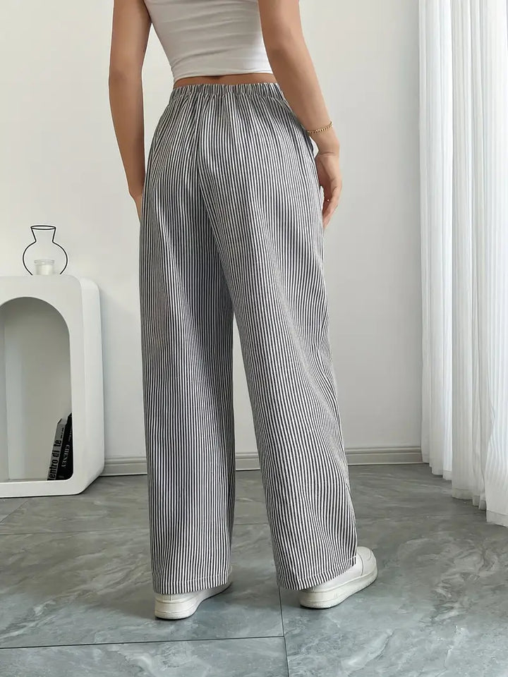 Alina™ | Elegante gestreifte Hose mit Taschen