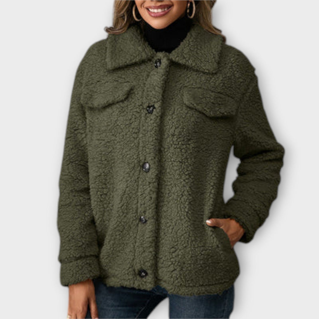 Lucy – Kuschelige Teddyjacke
